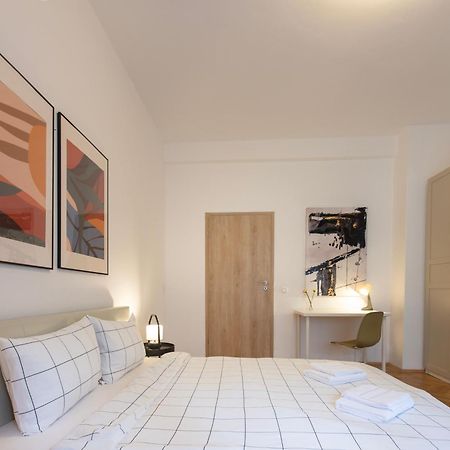 Ultracentral Hong Kong 3 Bdrm Apartment Bucureşti Exterior foto
