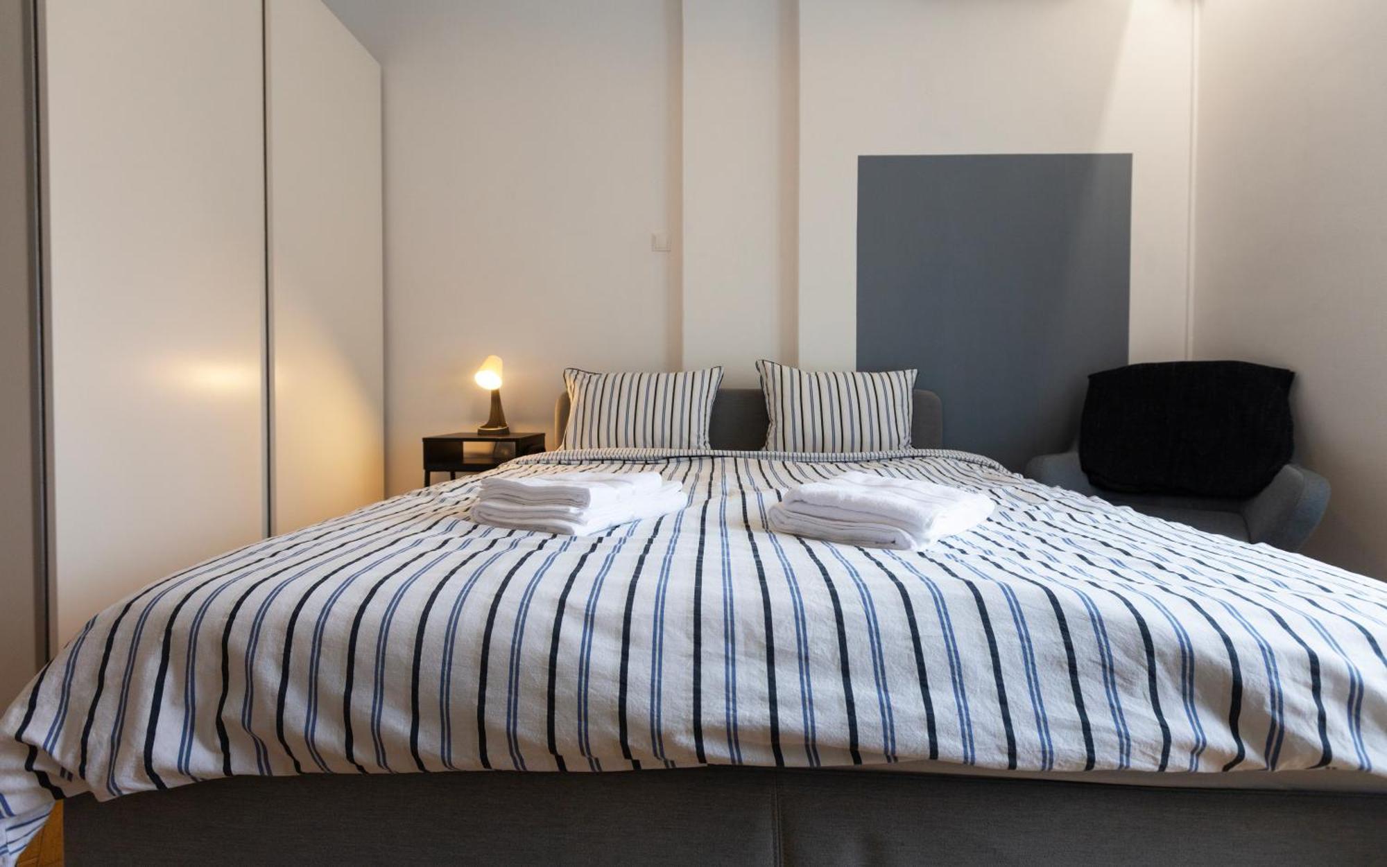 Ultracentral Hong Kong 3 Bdrm Apartment Bucureşti Exterior foto